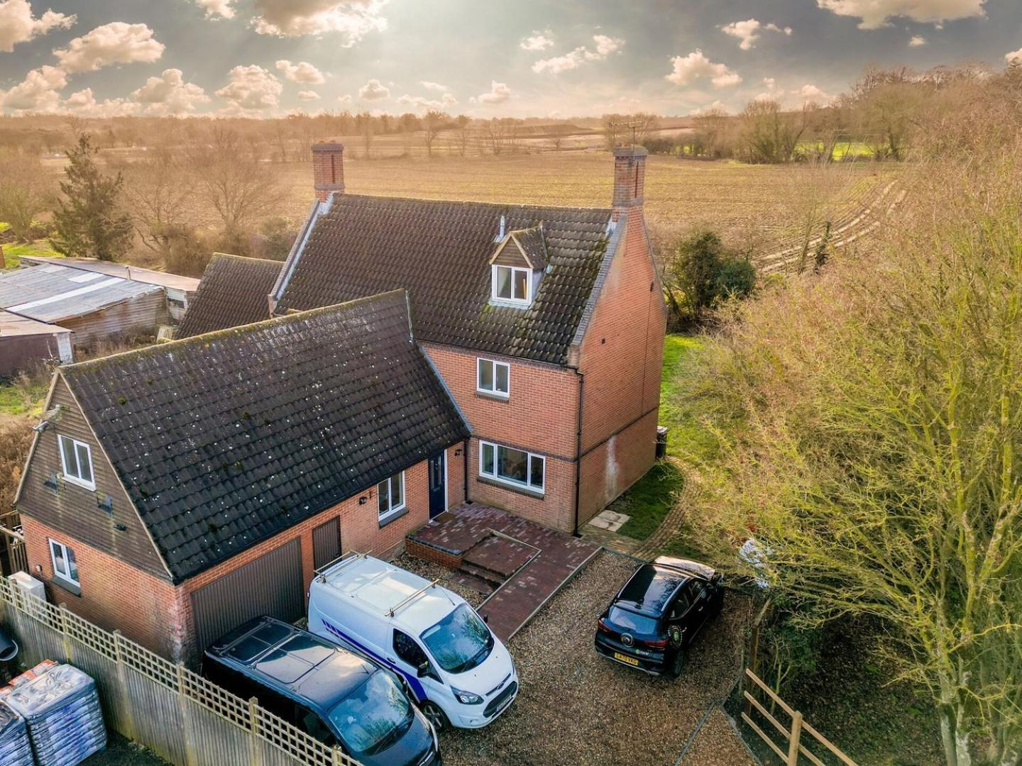 Unique 5Bd Farm House Perfect For Relaxing Ipswich Exterior foto